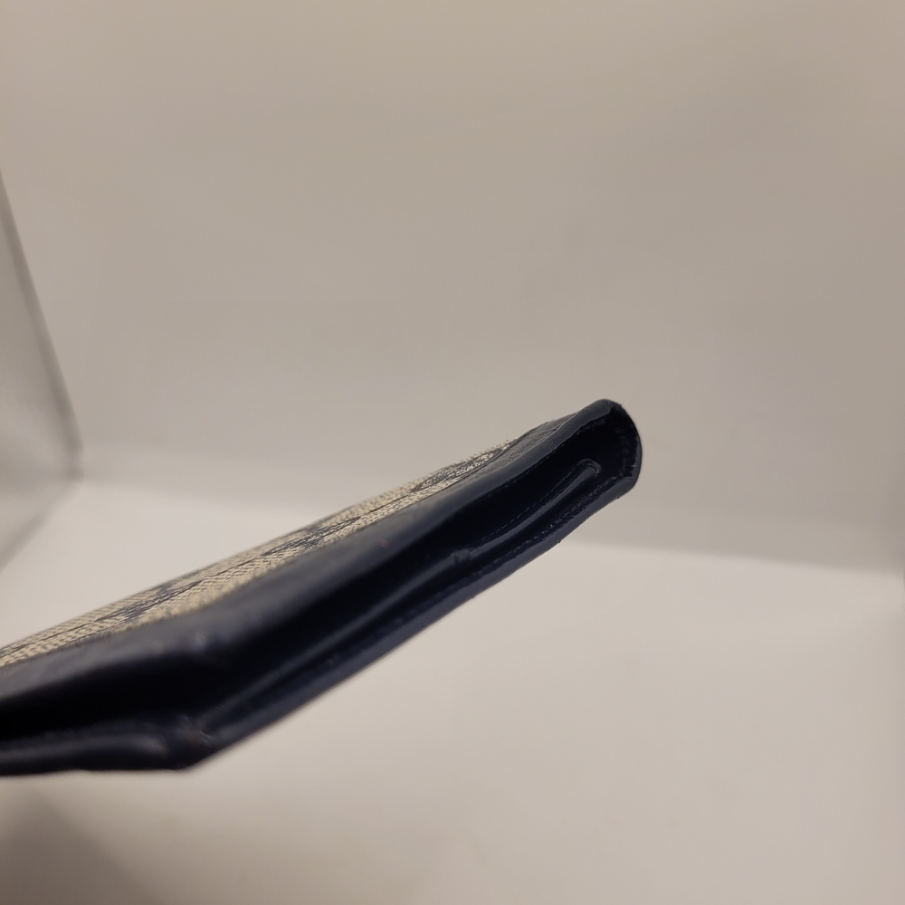Gucci Bllue Gray GG Monogram Wallet - Picture 6 of 7